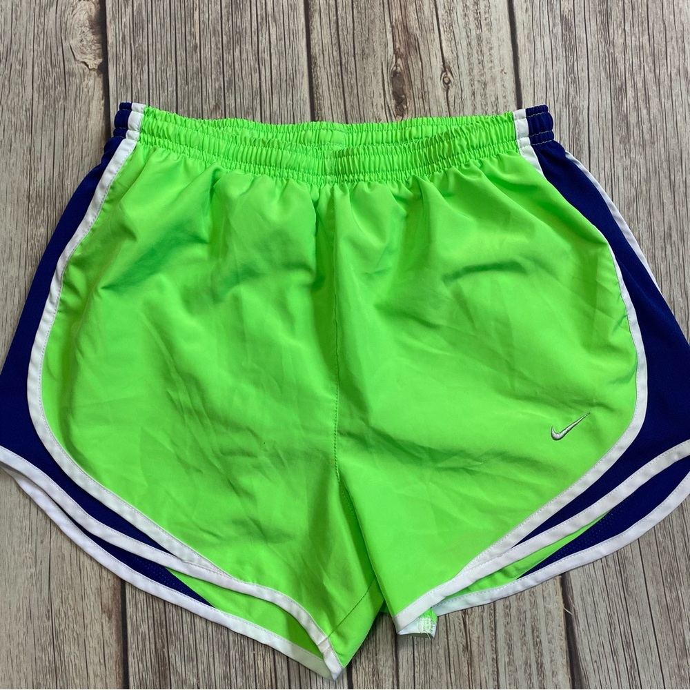 Nike Shorts Womens Size S White Running Dri-Fit Lined Tempo Dry Gym 624278-380